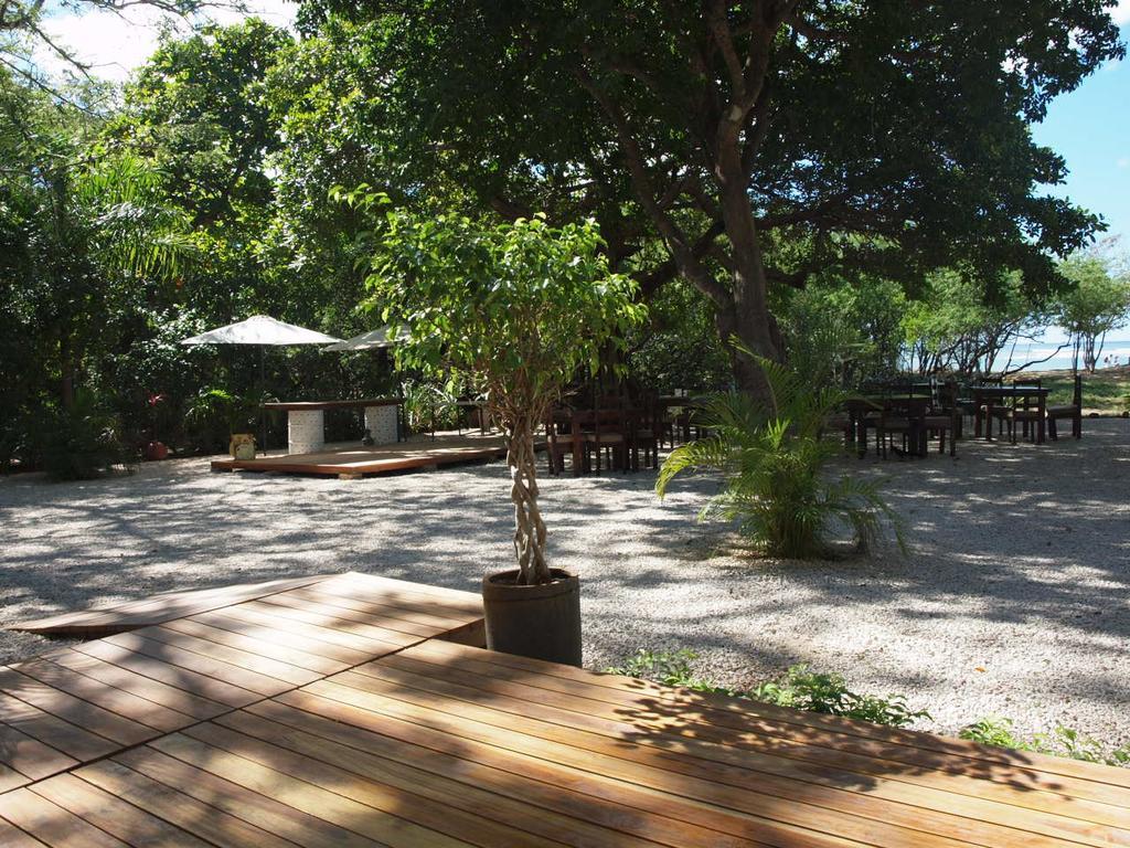 Hotel Casa Blanca Tamarindo Exterior photo